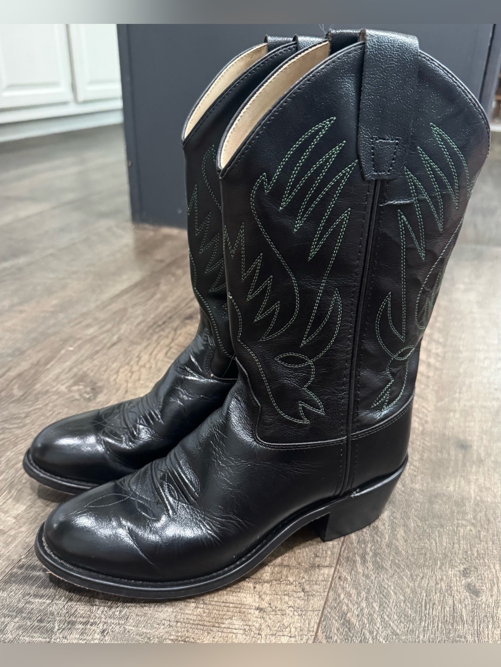 Women’s Old West Black Leather Cowboy Boots size 6